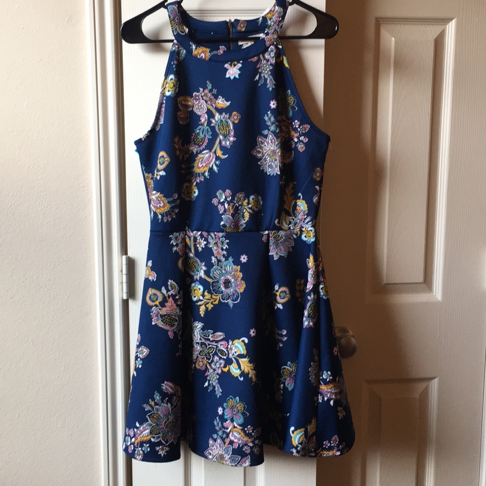 🔮NWOT blue floral halter skater dress
